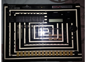 Roland MC-808 (48229)