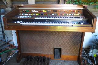 Yamaha Electone D65
