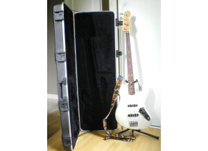 Fender American Standard Jazz Bass - Blizzard Pearl Rosewood