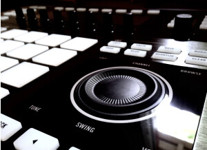 Native Instruments Maschine Studio (67933)