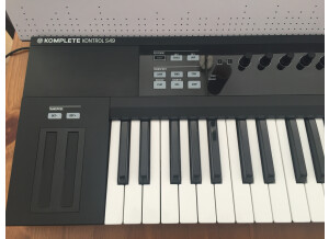 Native Instruments Komplete Kontrol S49 (80395)