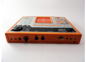 Roland groovebox d2