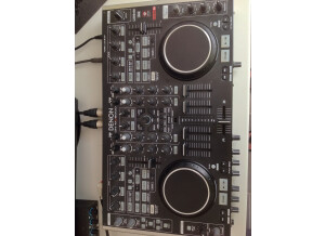 Denon DJ DN-MC6000 (75893)