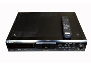 Sony DTC-ZE700 (76978)