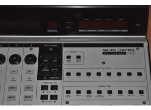 Mackie Control Universal Pro (40763)