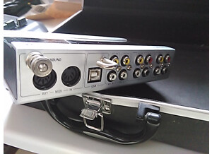 Native Instruments Audio 8 DJ (71945)