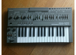 Roland SH-101 (34002)