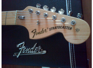 Fender stratocaster 70 reissue