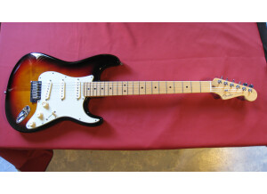 Fender American Deluxe Stratocaster - 3-Color Sunburst Maple