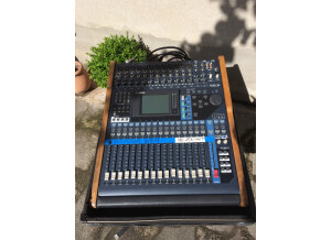 Yamaha O1V96