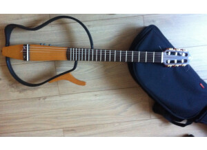 Yamaha SLG110N (33181)