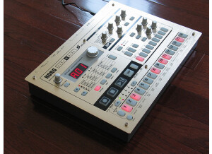 Korg ElecTribe Es-1 MkII (11916)