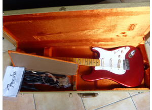 Fender Vintage Hot Rod '57 Strat - Candy Apple Red