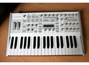 Access Music Virus TI2 Polar (82526)