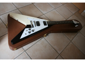 Epiphone '67 "Black & White" Flying V (56055)