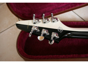 Epiphone '67 "Black & White" Flying V (44481)