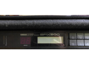 Yamaha SPX900 (25741)
