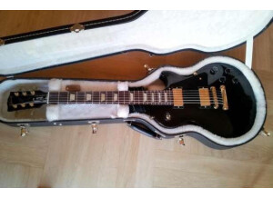 Gibson Les Paul Studio - Ebony w/ Gold Hardware (91954)