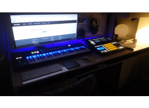 Native Instruments Maschine Studio (4705)