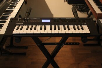 Yamaha Reface DX Yamaha Reface DX