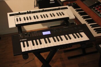 Yamaha Reface DX Yamaha Reface DX