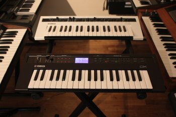 Yamaha Reface DX Yamaha Reface DX