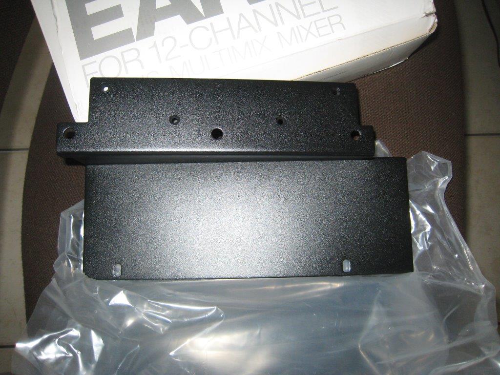 V Rackmount pour console Alesis Multimix