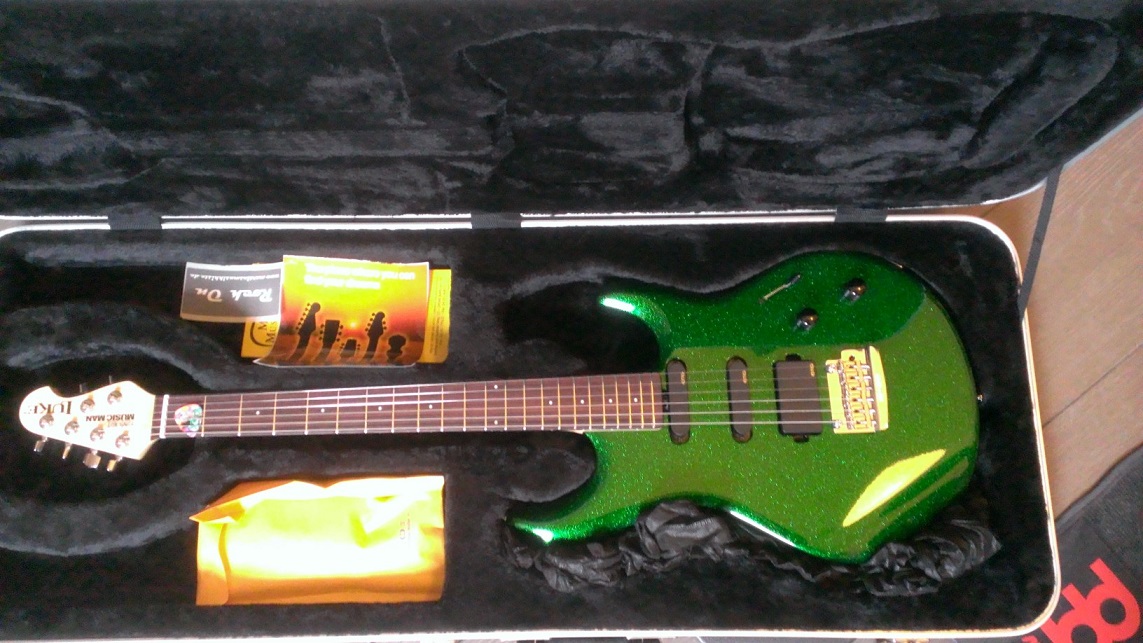 Music Man Luke (Vintage Tremolo)