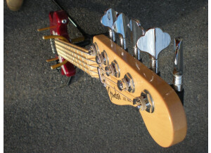 Fender JAZZ BASS V DELUXE USA