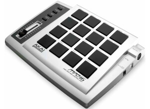 Akai MPD 26
