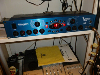 Behringer V-Amp Pro
