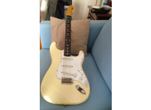 Fender Stratocaster Japan (82297)