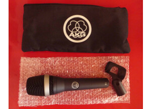 AKG D 5