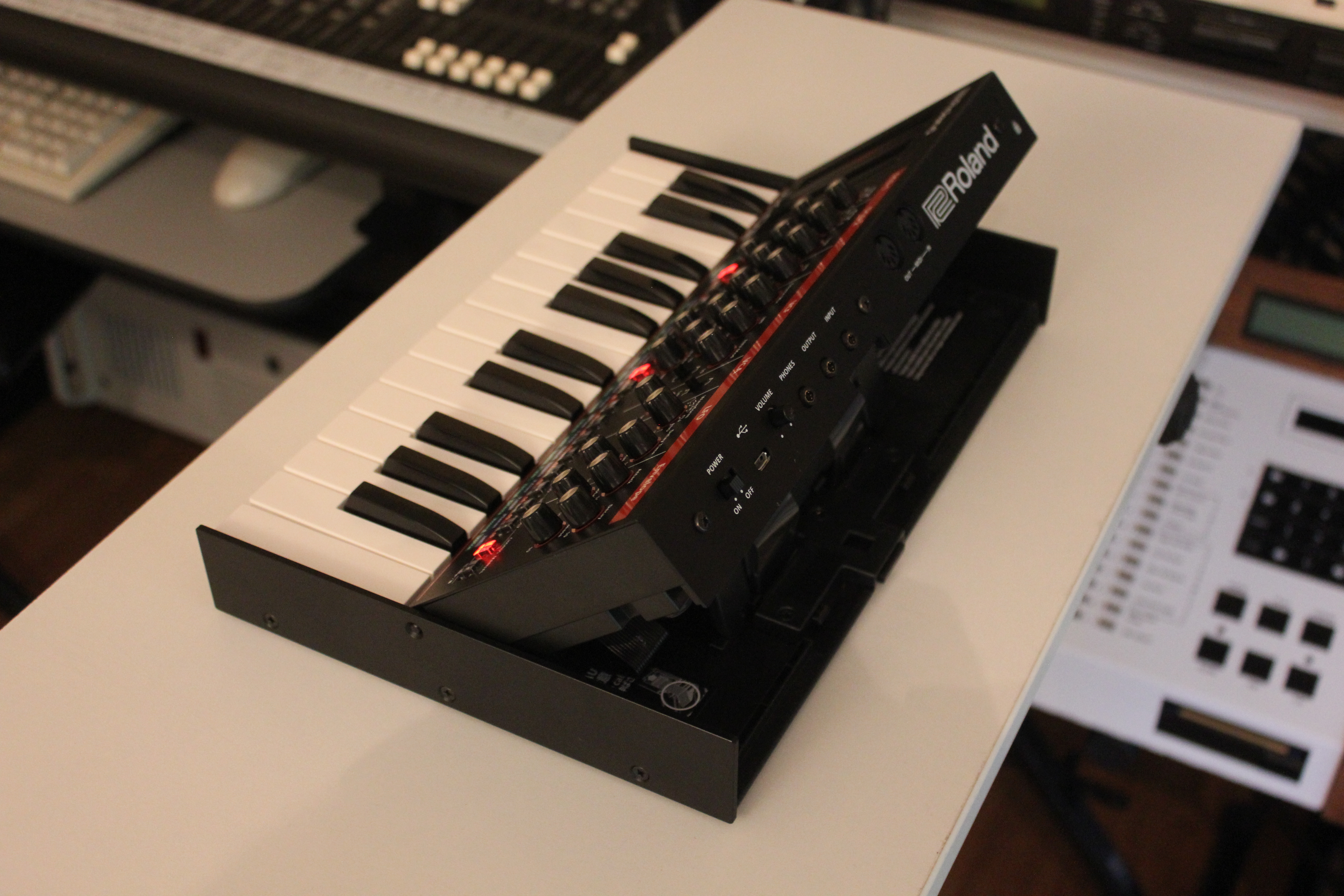 Roland JX-03