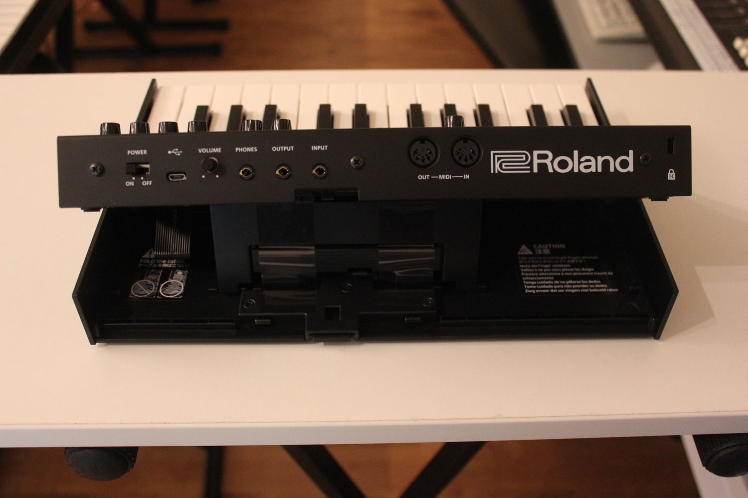 Roland JP-08