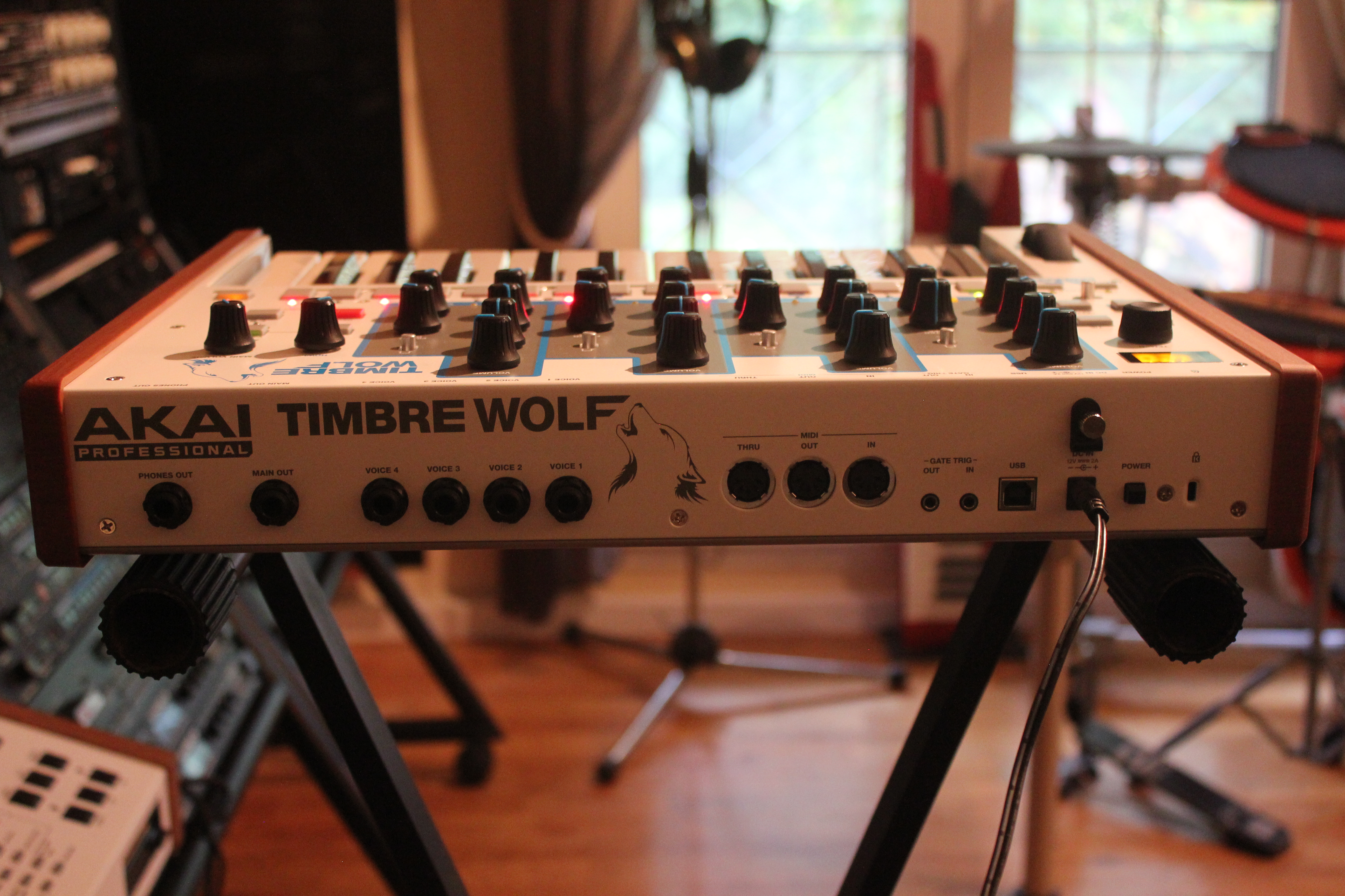 Akai Timbre Wolf