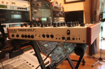 Akai Timbre Wolf Akai Timbre Wolf