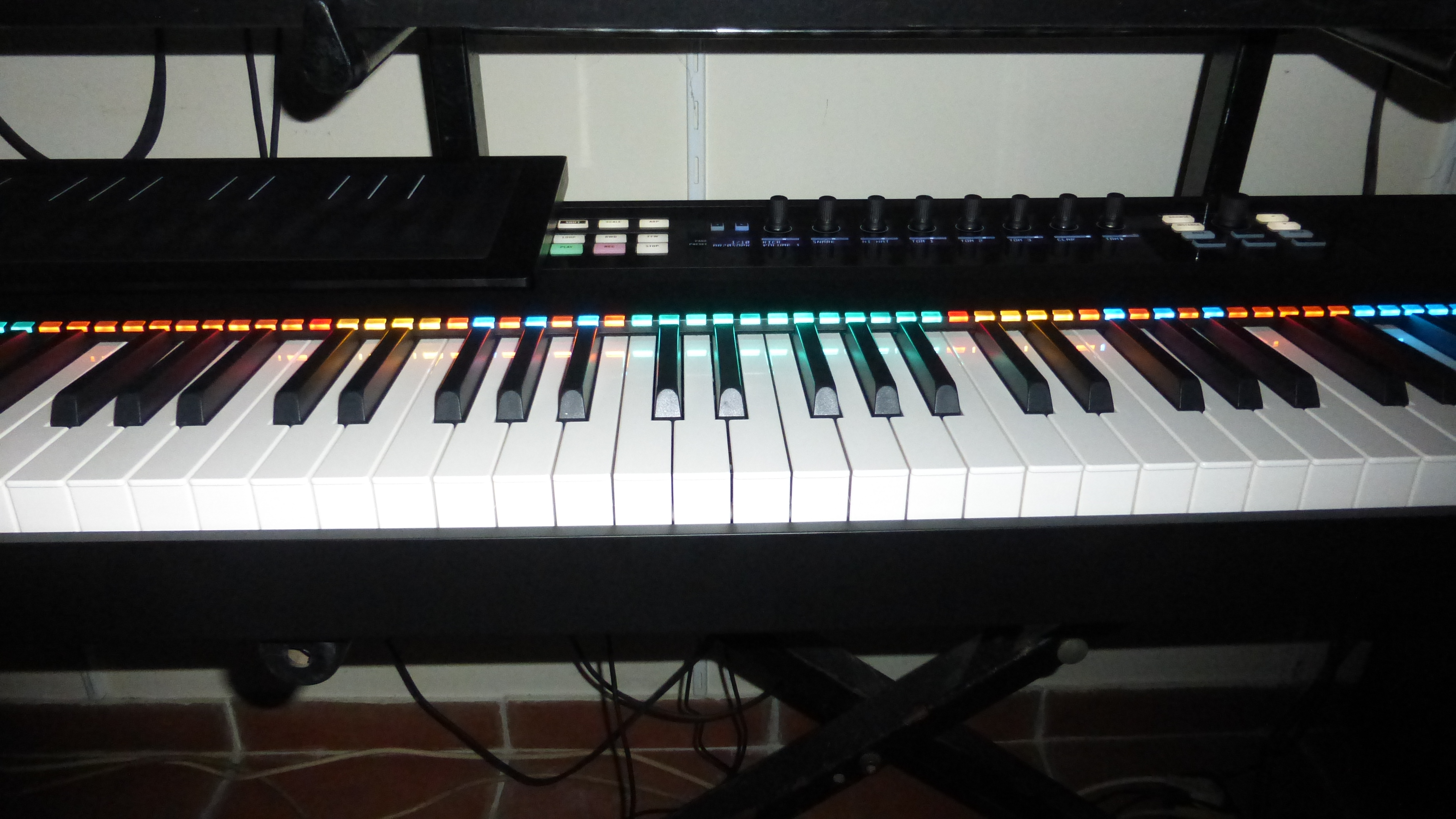 Native Instruments Komplete Kontrol S88 et Kontrol Software 1.5