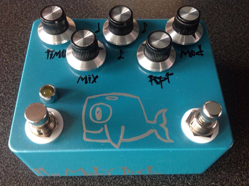 Hungry Robot Pedals The Moby Dick