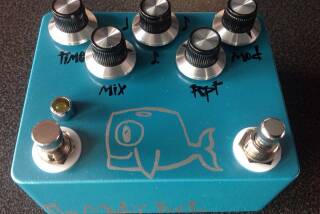 Hungry Robot Pedals The Moby Dick