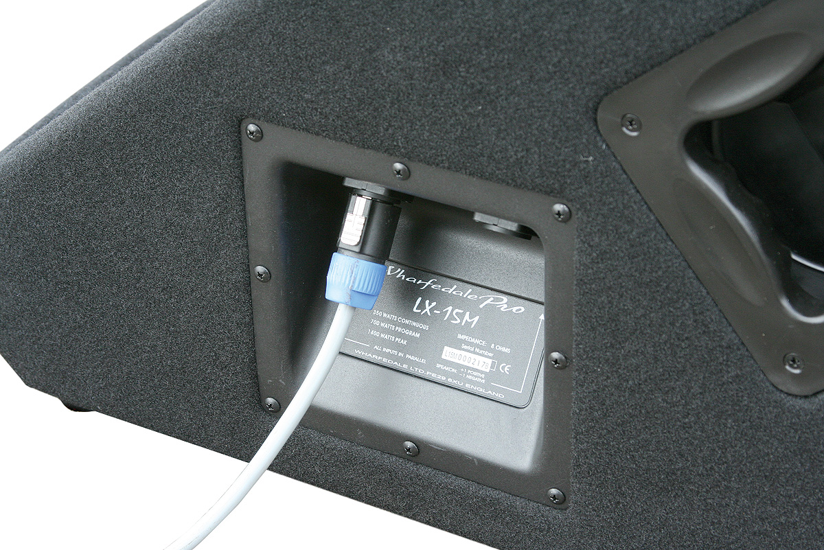 03 C Wharfedale LX 15M 02