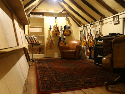 M2M 400x300 87bdbfb53cd87beb8aa3c9b40a9183e7