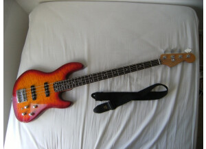 Fender Deluxe Jazz Bass 24 (58337)