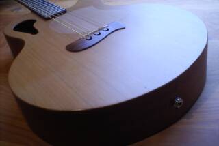 Tacoma Guitars Chief C1C