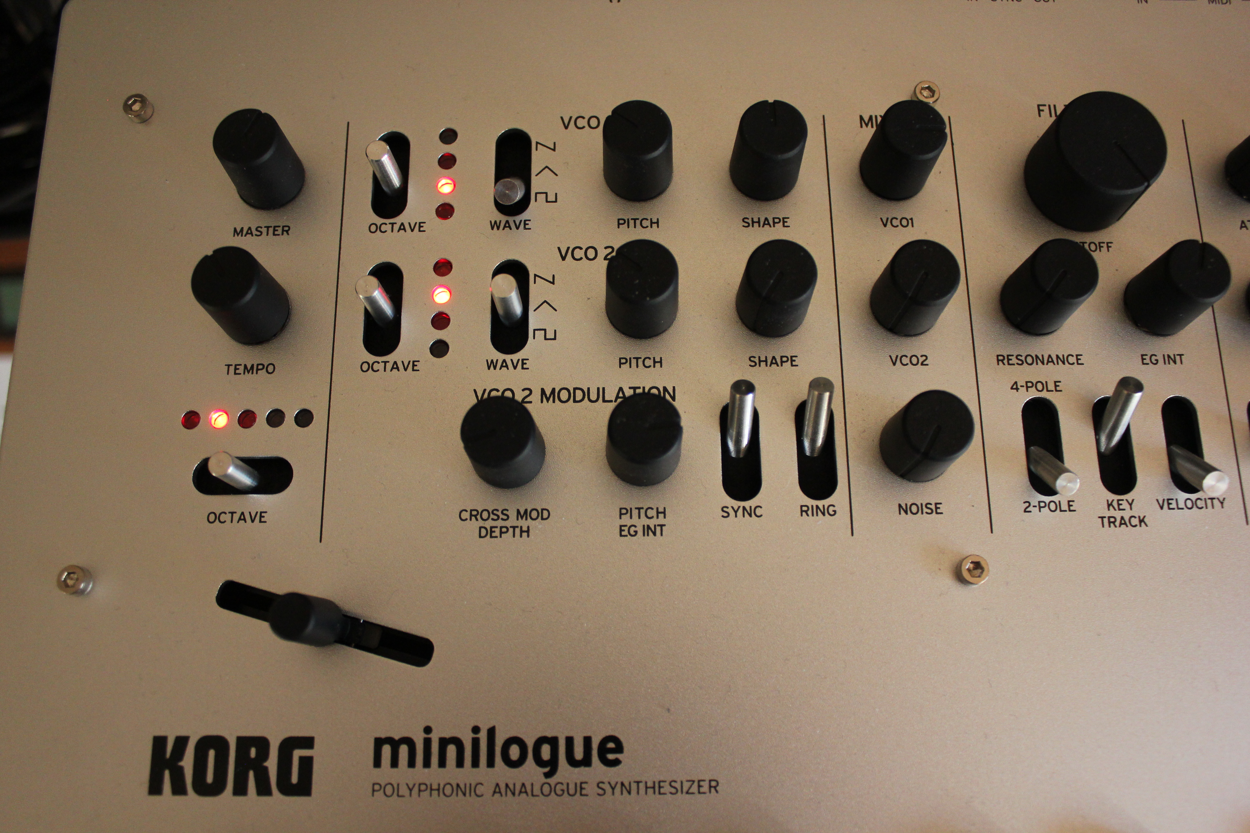 Korg Minilogue : 09.JPG