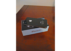 Apple iPhone 4 (10902)