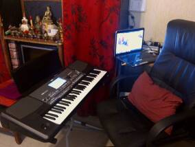 Korg Pa600