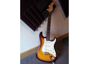 Fender stratocaster japon 1515038