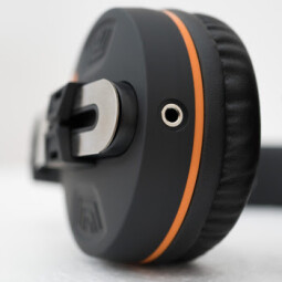 Orange ‘O’ Edition Headphones : Prise -
