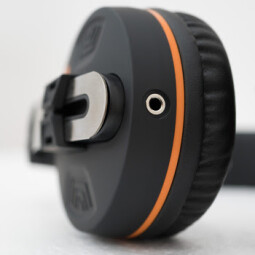 Orange ‘O’ Edition Headphones : Prise - Orange ‘O’ Edition Headphones : Prise -